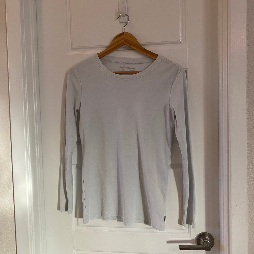 Women's Eddie Bauer long-sleeved T-shirt in size M, off-white